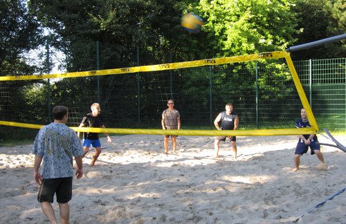 TGS-Volleyballer beim 'beachen'