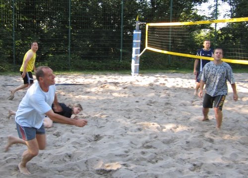 TGS-Volleyballer beim 'beachen'
