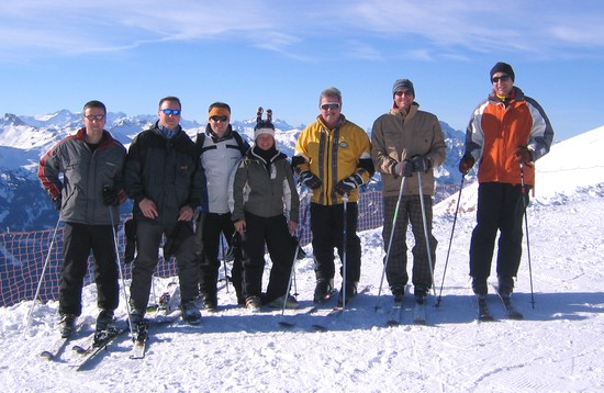 TGS-Volleyballer beim Skifahren