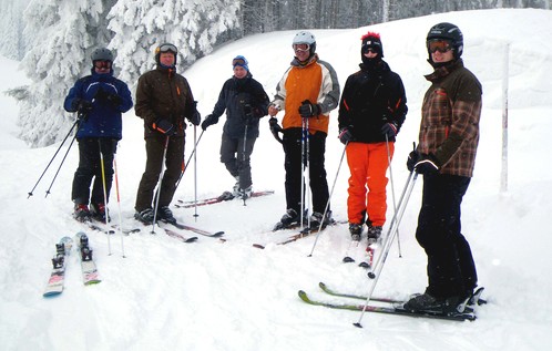TGS-Volleyballer beim Skifahren